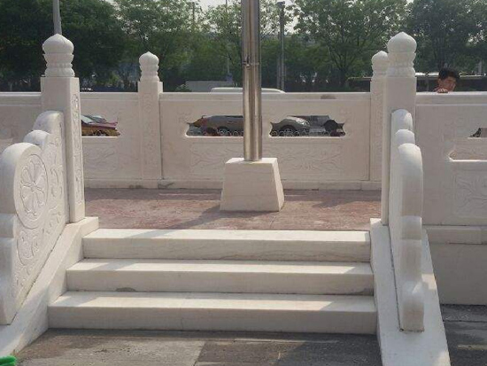 護旗圍擋效果